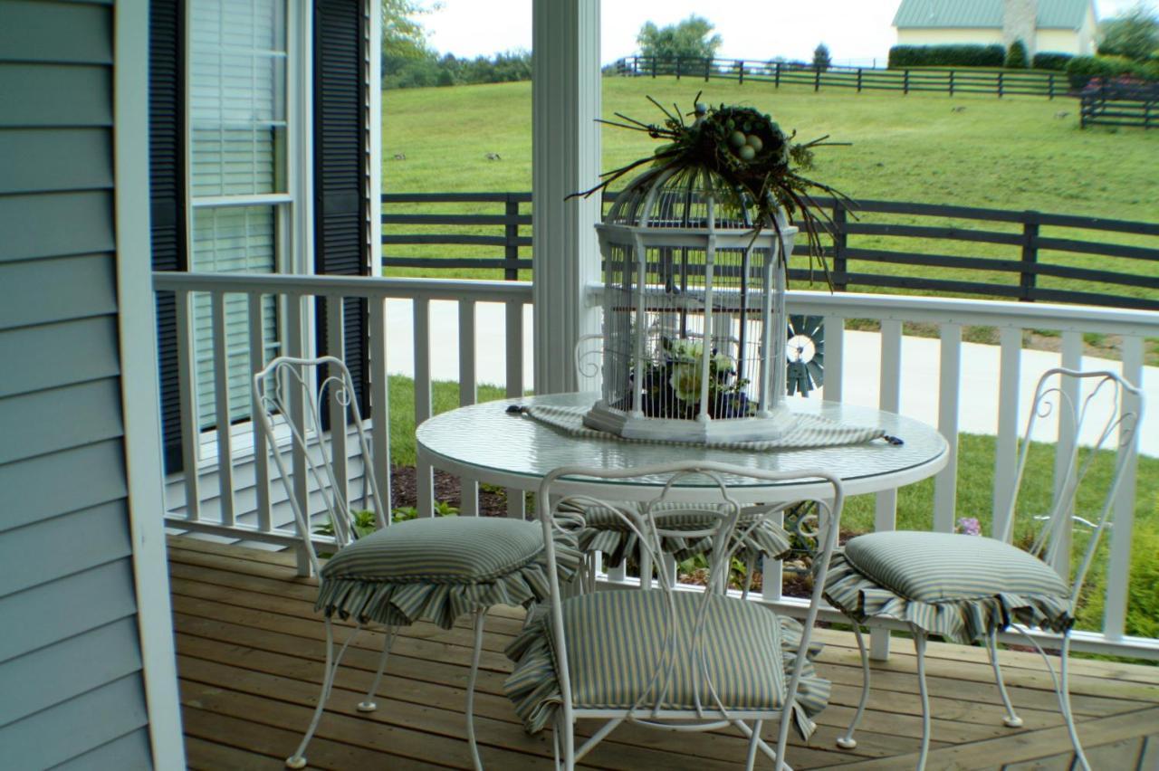 Pillow And Paddock B&B La Grange Экстерьер фото